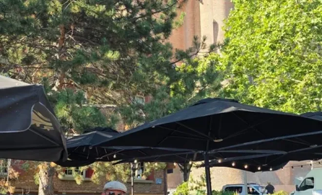 Encore une magnifique prestation de BRASÉRO BARBUCK au pied de la cathédrale à Albi, Albi, BRASERO BARBUCK TRAITEUR